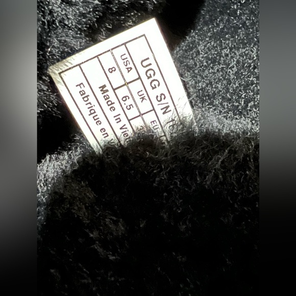 Ugg boots - Picture 8 of 9